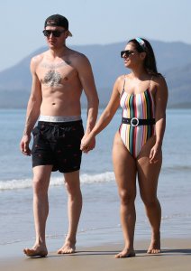 Danush Deravi Sexy TheFappeningBlog.com 50.jpg