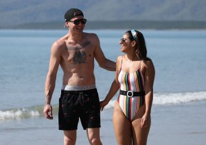 Danush Deravi Sexy TheFappeningBlog.com 47.jpg