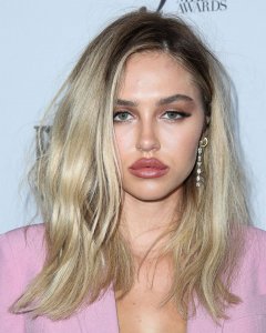 Delilah Belle Hamlin Nude Nip Slip Braless TheFappeningBlog.com 91.jpg