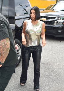 Kim Kardashian Sexy TheFappeningBlog.com 1.jpg