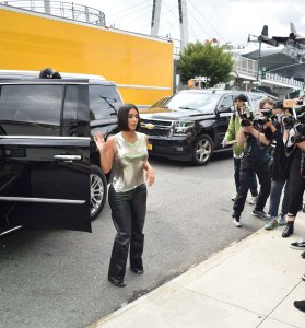 Kim Kardashian Sexy TheFappeningBlog.com 34.jpg