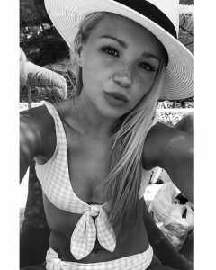 Abbie Quinnen Sexy TheFappeningBlog.com 10.jpg