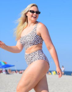 Iskra Lawrence Sexy TheFappeningBlog.com 10.jpg