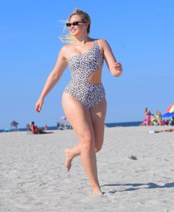 Iskra Lawrence Sexy TheFappeningBlog.com 26.jpg
