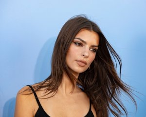 Emily Ratajkowski Sexy TheFappeningBlog.com 12.jpg