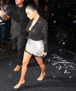 Kim Kardashian Sexy TheFappeningBlog.com 17.jpg