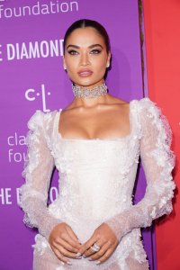 Shanina Shaik Sexy TheFappeningBlog.com 15.jpg