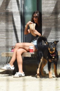 Emily Ratajkowski Sexy TheFappeningBlog.com 10.jpg