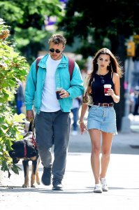 Emily Ratajkowski Sexy TheFappeningBlog.com 20.jpg