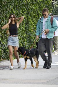 Emily Ratajkowski Sexy TheFappeningBlog.com 24.jpg