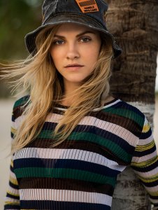 Ginta Lapina Sexy 18.jpg