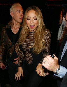 Mariah Carey Areola Peek 18.jpg