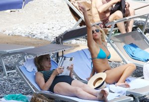 Brittany Daniel Bikini 13.jpg