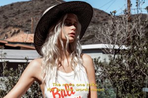 Delilah Parillo Sexy Topless 18.jpg