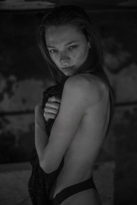 Noémie Charest  Nude TheFappeningBlog.com 2.jpg