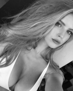 Emily Deyt-Aysage Nude & Sexy TheFappeningBlog.com 59.jpg