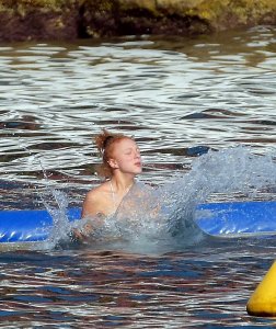 Anna Ermakova Sexy TheFappeningBlog.com 7.jpg