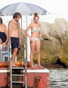 Anna Ermakova Sexy TheFappeningBlog.com 13.jpg