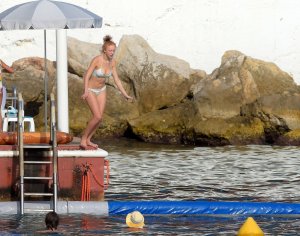 Anna Ermakova Sexy TheFappeningBlog.com 24.jpg