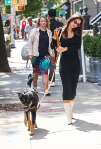 Emily Ratajkowski Sexy TheFappeningBlog.com 13.jpg