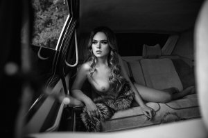 Ellina Muller  Nude TheFappeningBlog.com 1.jpg