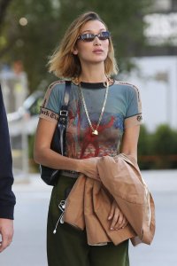 Bella Hadid Braless TheFappeningBlog.com 8.jpg