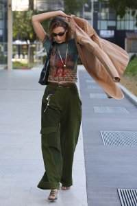 Bella Hadid Braless TheFappeningBlog.com 18.jpg