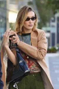 Bella Hadid Braless TheFappeningBlog.com 21.jpg