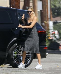 Hailey Baldwin Sexy TheFappeningBlog.com 5.jpg