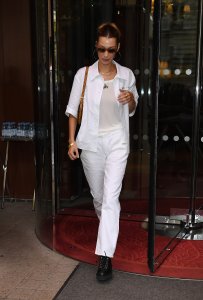 Bella Hadid TheFappeningBlog.com 1.jpg