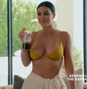 Kim Kardashian TheFappeningBlog.com 1.jpg