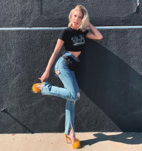 Courtney Miller Sexy TheFappeningBlog.com 1.jpg