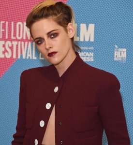 Kristen Stewart Sexy Braless TheFappeningBlog.com 14.jpg