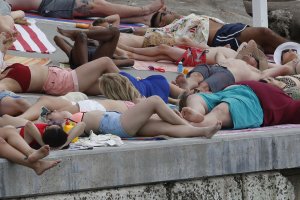 Kylie Minogue Sexy TheFappeningBlog.com 36.jpg