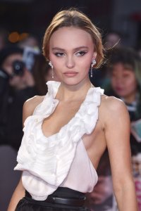 Lily-Rose Depp Sexy TheFappeningBlog.com 91.jpg