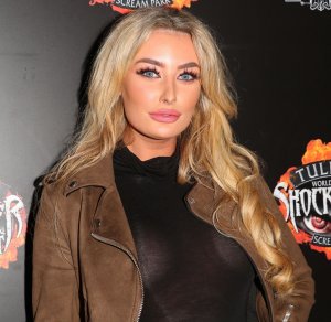 Chloe Crowhurst See Through TheFappeningBlog.com 24.jpg