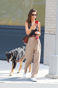 Emily Ratajkowski Sexy TheFappeningBlog.com 12.jpg