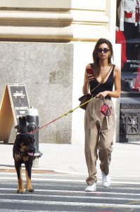 Emily Ratajkowski Sexy TheFappeningBlog.com 18.jpg