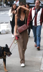 Emily Ratajkowski Sexy TheFappeningBlog.com 34.jpg