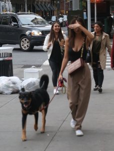 Emily Ratajkowski Sexy TheFappeningBlog.com 39.jpg