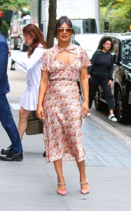 Priyanka Chopra Sexy TheFappeningBlog.com 17.jpg