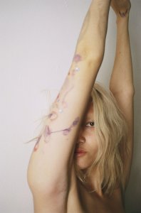 Charlotte Carey Sexy & Topless 6.jpg