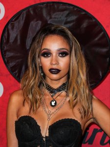 Vanessa Morgan Sexy TheFappeningBlog.com 20.jpg