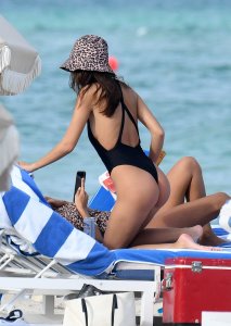 Emily Ratajkowski Nude Sexy TheFappeningBlog.com 37.jpg
