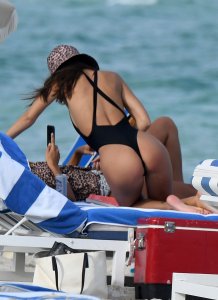 Emily Ratajkowski Nude Sexy TheFappeningBlog.com 51.jpg