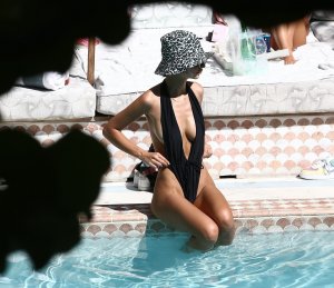 Emily Ratajkowski Sexy TheFappeningBlog.com 20.jpg