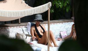 Emily Ratajkowski Sexy TheFappeningBlog.com 58.jpg