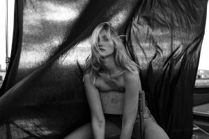 Marine Dauchez Nude TheFappeningBlog.com 14.jpg