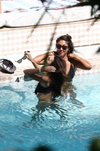 Emily Ratajkowski Sexy TheFappeningBlog.com 11.jpg