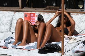 Emily Ratajkowski Sexy TheFappeningBlog.com 49.jpg